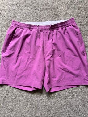 Mens Lululemon 7” Pool Shorts Size XL Lined Like New